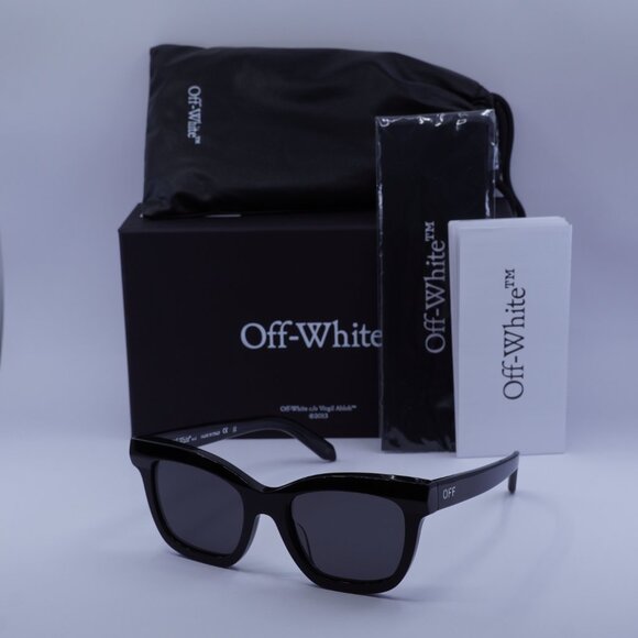 Off-White OERI143 LINCOLN 1007 Square Sunglasses – Black/Dark Grey - Picture 5 of 10